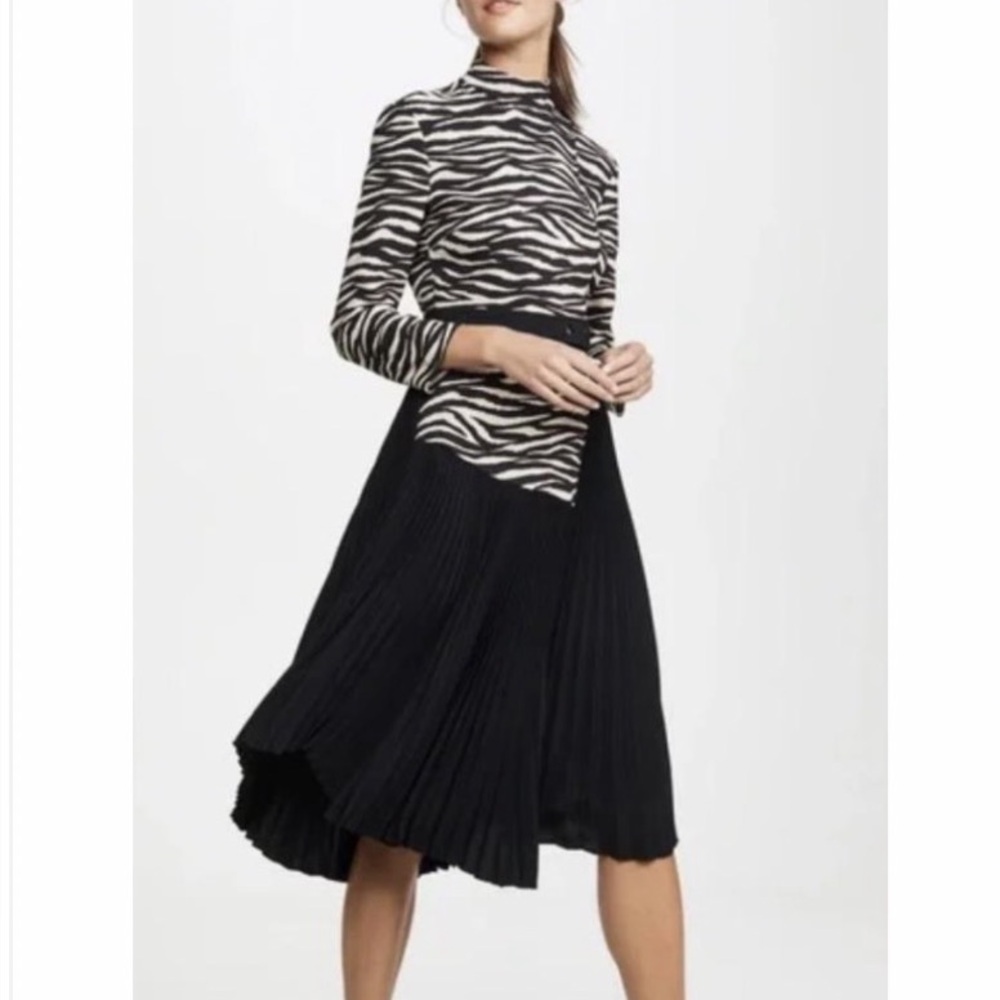 A.L.C. Zebra Print pleated Dress. S - Picture 6 of 16